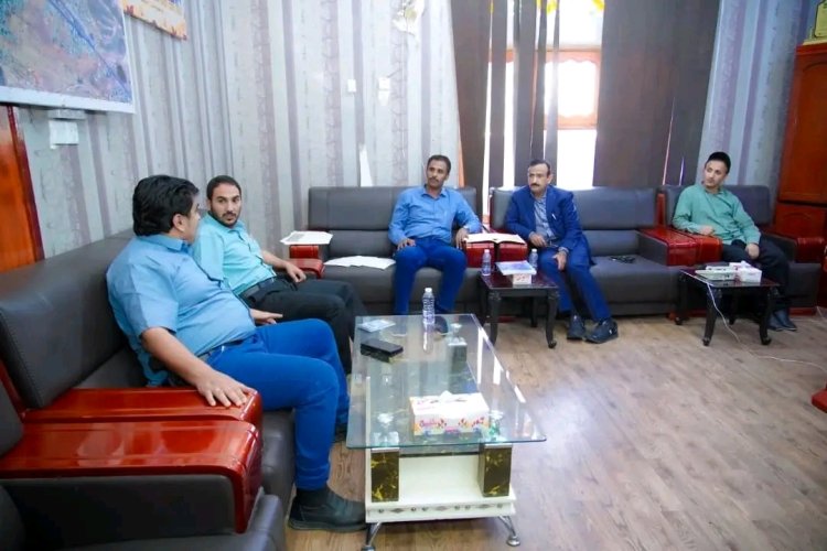 المحافظ بن الوزير يطلع على سير أعمال إنارة المدخل الغربي ومسارات شارع وادي الحاضنة بمدينة عتق