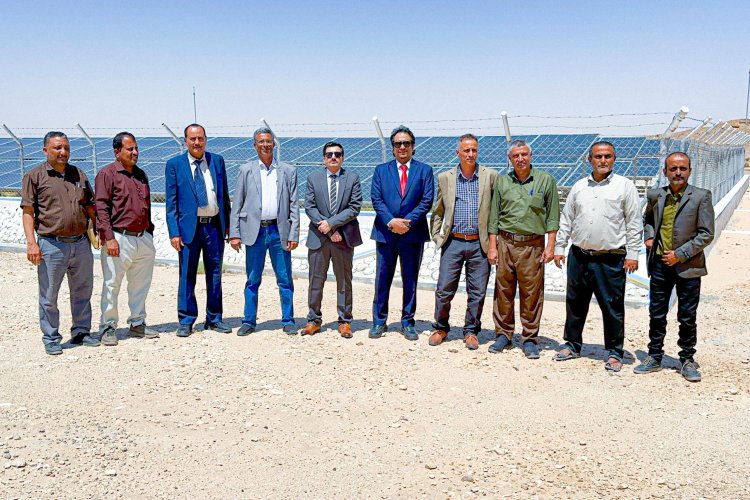 نائب وزير المياه والبيئة يزور حقول الشبكة المائية بعتق شبوة ويؤكد أهمية استكمال ماتبقى من مكوناته