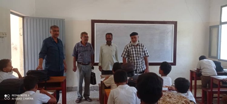 مكتب تربية خنفر يتفقد مدرستي الحكمة بنين وعمار بن ياسر