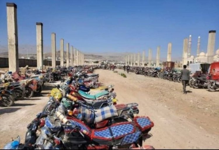 مليشيا الحوثي تحتجز آلاف الدراجات وتفرض جمارك منهِكة