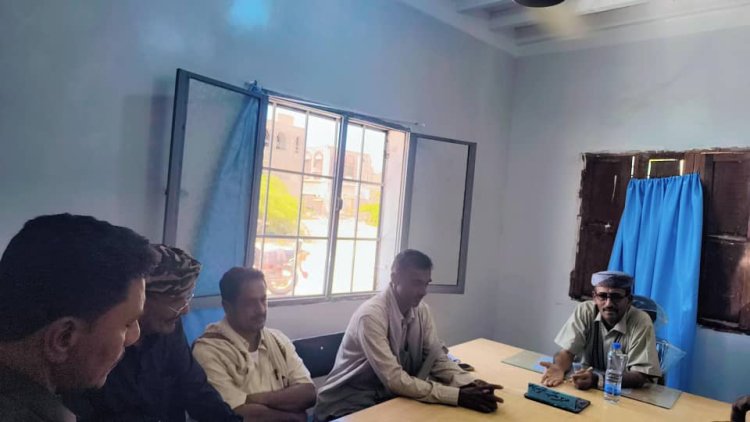 رئيس انتقالي أحور يلتقي بمدير عام المديرية لمناقشة التحديات التربوية