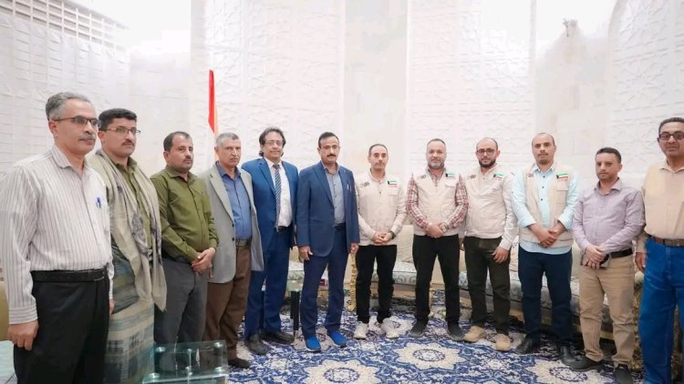 المحافظ بن الوزير يبحث مع وفد الجمعية الكويتية آفاق التعاون التنموي والإنساني بمحافظة شبوة