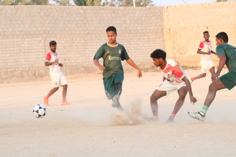 العاصفة بالغيل يحسم ديربي الجيران بثنائية نظيفة ويتأهل إلى نصف نهائي بطولة الحسيني 62