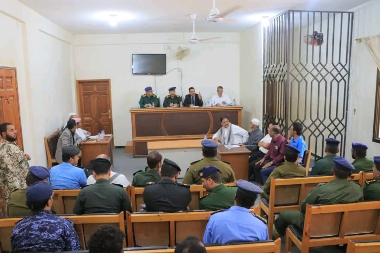 اجتماع قضائي أمني موسّع بسيئون لمناقشة تعزيز التنسيق بين النيابة وجهات الضبط القضائي