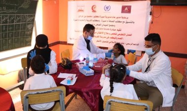مبادرة الحماية السنية تنفذ حملة طبية لفحص وعلاج أطفال من فئة الصم والبكم بعدن