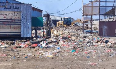 لليوم الثالث .. استمرار إزالة العشوائيات من شوارع ممدارة الشيخ عثمان