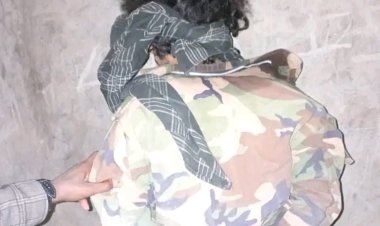 قوات الأمن في لودر تلقي القبض على مطلوب أمني بتهمة تفجير القنابل الصوتية