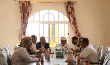 فريق التوجيه والرقابة الرئاسي يلتقي بالهيئة التنفيذية للمجلس العام لأبناء المهرة وسقطرى