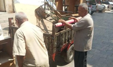 مكتب الأشغال العامة بصيرة ينفذ حملة لتنظيم الأسواق وإزالة العشوائيات بعدن