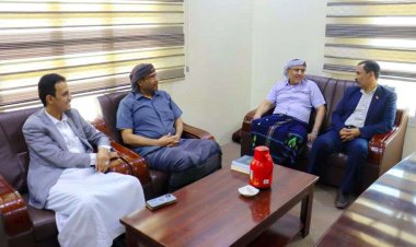 الكثيري يطلع على أوضاع أسر الشهداء والجرحى بمحافظة حضرموت