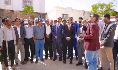 المحافظ بن الوزير يدشّن المرحلة الثانية من تجهيزات مستشفيات المديريات بدعم الأشقاء في دولة الإمارات