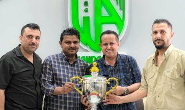 رئيس انتقالي لحج وضاح الحالمي يزور نادي وحدة عدن ويهنئه بتحقيق دوري عدن الممتاز النسخة الثالثة