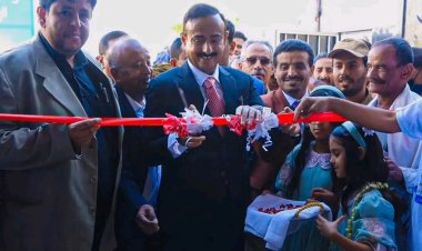 المحافظ بن الوزير يدشّن فعاليات مهرجان شبوة الأول للعسل ويؤكد الحرص على حماية المنتج وتطويره