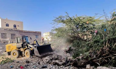 مدينة بروم تشهد تنفيذ حملة ازالة لأشجار السيسبان ومخلفات البناء