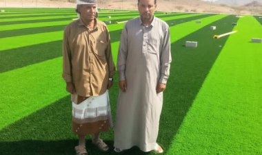 رئيس تنفيذية انتقالي الوضيع يزور ملعب الناصر المعشب لتفقد سير الأعمال الإنشائية