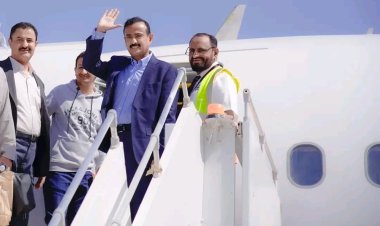 المحافظ بن الوزير يغادر مطار عتق الدولي في زيارة عمل رسمية