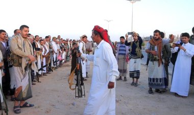الغيضة: وساطة قبلية تسلّم خمسة رهائن في قضية مقتل الطفل همّام الجرادي وتنجح برفع مخيم النكف القبلي