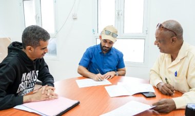 توقيع عقود المرحلة الثالثة من مشروع ترميم المنازل المتضررة في مديرية صيرة بعدن