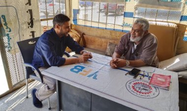 انتقالي أبين يناقش مع رئيس الغرفة التجارية والصناعية جملة من القضايا المتعلقة بالوضع الاقتصادي والمعيشي