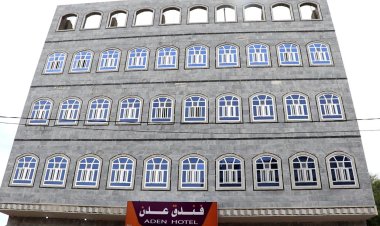تجدد الاعتداءات: استهداف فندق عدن في الضالع بقنابل حية وإصابة الحارس