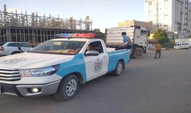 عدن .. شرطة السير تسجل أكثر من 3800 مخالفة و12 حادثًا مروريًا خلال أسبوع