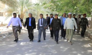 محافظ حضرموت يتفقد سير الأعمال الإنشائية في المبنى الجديد لثانوية الصبان للبنين بسيئون