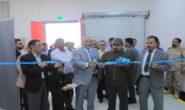 محافظ حضرموت يفتتح مخازن الأدوية واللقاحات بوادي وصحراء المحافظة