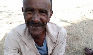 رئيس تنفيذية انتقالي زنجبار يعزي الاستاذ عارف لخبج  في وفاة أخيه