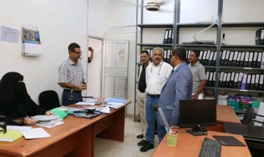 المحولي يطلع على سير العمل بمكتب التعليم الفني بالعاصمة عدن