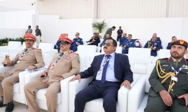 وزير الدفاع يحضر افتتاح معرض دبي للطيران 2025