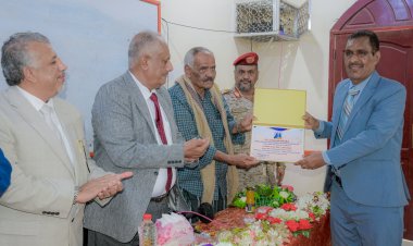 بحفاوة استثنائية… كلية اللغات بجامعة عدن تستقبل جموع المهنئين للدكتور الجعدني