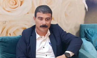 سلطان الاحمدي يشيد بدور مدير عام مديرية خنفر ويعتبره نموذجا في الإخلاص والتفاني