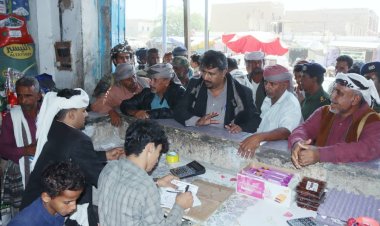 مڪتب الصناعة والتجارةبأبين ينفذ حملة رقابية على أسواق المحال التجارية في مديرية المحفد