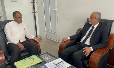 الوكيل الشبحي يلتقي مدير مستشفى تريم العام ويناقش معه احتياجات المستشفى