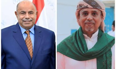 شيخ قبيلة آل بن عباد الكندي يهنئ الأستاذ سالم الخنبشي بتعيينه محافظًا لحضرموت