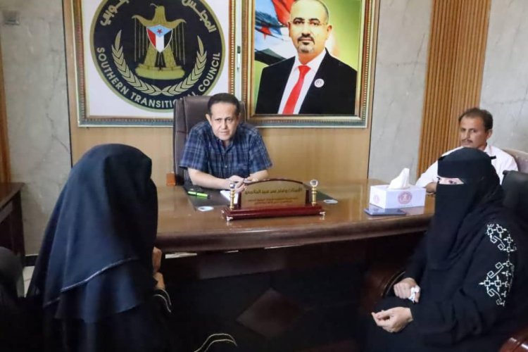 رئيس تنفيذية انتقالي لحج يطلع على نشاط التعليم الإلكتروني بمديرية الحوطة