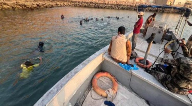خفر السواحل بحضرموت تنظم دورة متقدمة في الغوص والإنقاذ البحري
