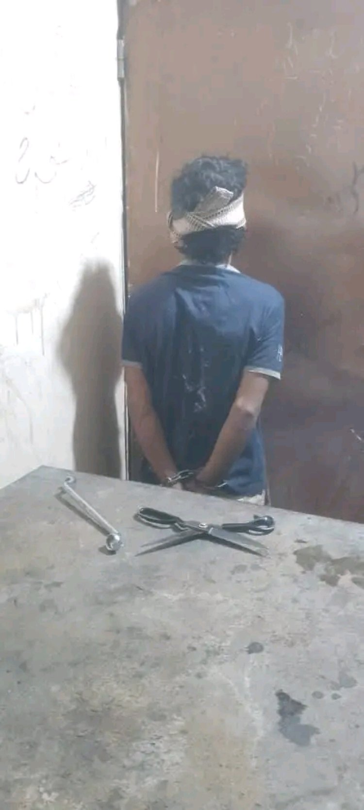 أمن لودر يلقي القبض على متهم بسرقة أسلاك كهربائية