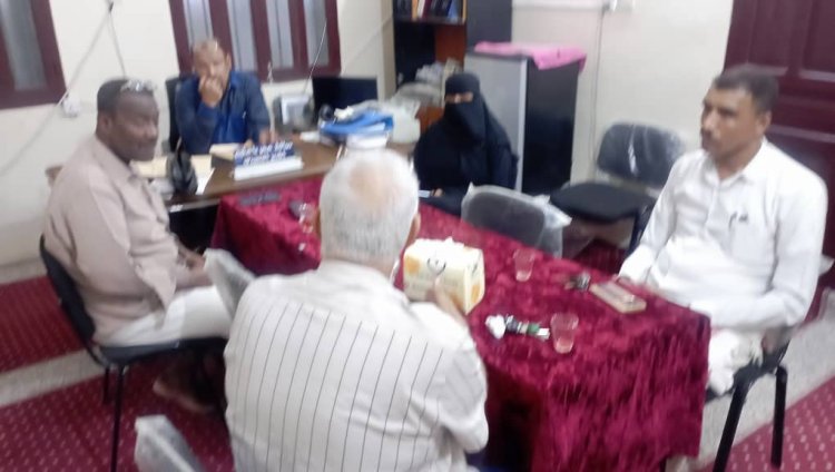 جمعية الصديق التنموية تلتقي لجنة حي المساكن بفوه لمناقشة إعادة تأهيل حديقة المرأة و الطفل بالمكلا