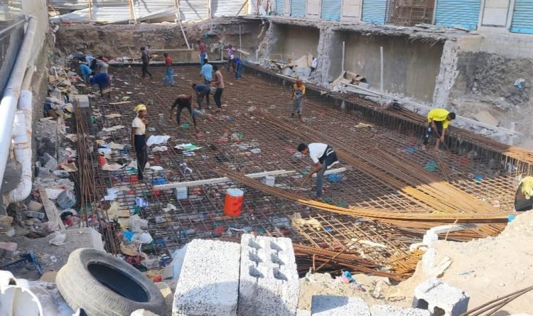 تعزيزاً لتطبيق احكام القضاء .. وحدة حماية الأراضي تُمكّن احد المواطنين من أرضه بمنصورة عدن