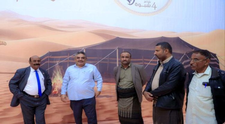 بن لسود يطلع على التحضيرات النهائية لانطلاق مسابقة شاعر شبوة