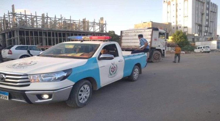 عدن .. شرطة السير تسجل أكثر من 3800 مخالفة و12 حادثًا مروريًا خلال أسبوع