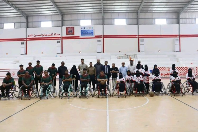 باتيس يزور المعسكر التدريبي لفريق كرة السلة للكراسي المتحركة رجال وسيدات ويؤكد دعمه لذوي الاحتياجات الخاصة
