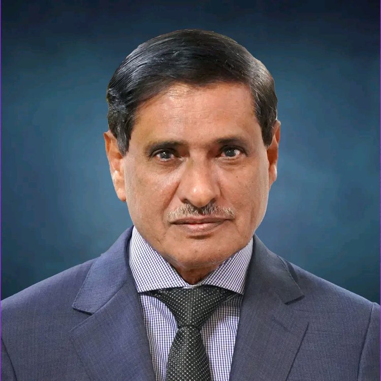 عضو مجلس القيادة اللواء فرج البحسني يفتح النار على رئيس مجلس القيادة رشاد العليمي