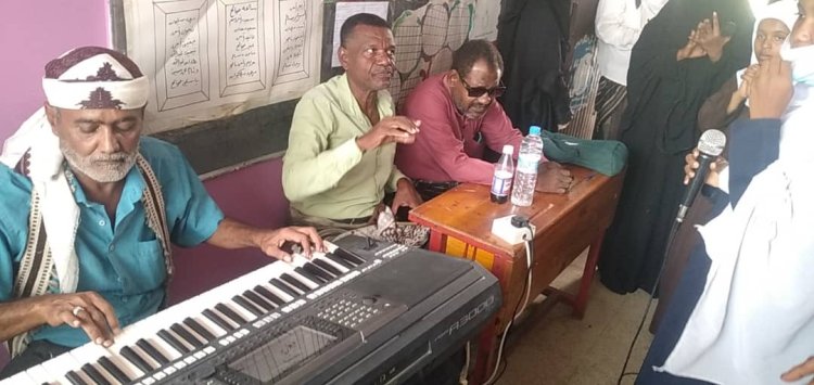 بامطيرة والبصير يقودان بروفات حفل نوفمبر الثوري في مجمع الفتح بخنفر