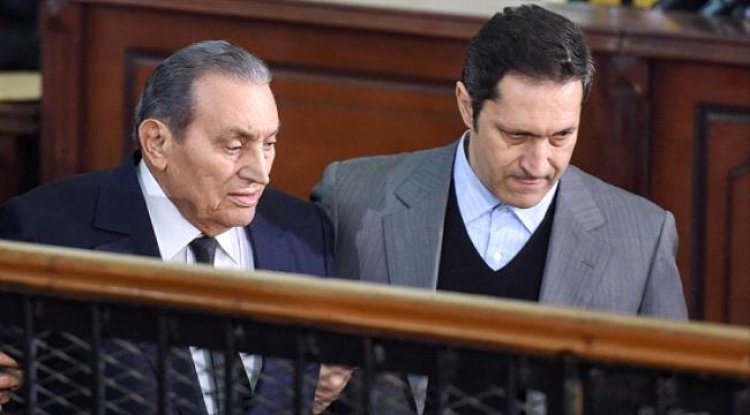 كله طالع يعتذر!.. علاء مبارك يعلق على الاعتراف بالخطأ في حق والده ويثير تفاعلا