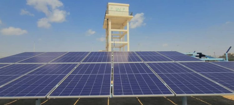 أبين: تدشين تشغيل بئر عمودية تعمل بالطاقة الشمسية في زنجبار بأبين