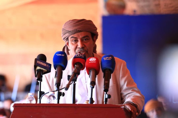 رئيس حلف قبائل حضرموت الكثيري يرحب بالمحافظ الخنبشي ويؤكد على دعم الحلف ومساندته للخطوات الأخيرة