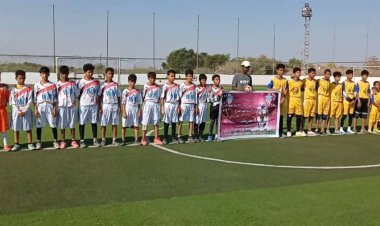 الصف التاسع بمدارس النهضة يحصد كأس دوري الذكرى الـ 58 للإستقلال الوطني بمدينة جعار