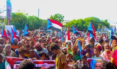 مدينة زنجبار تشهد تظاهرة حاشدة مؤيدة لتطهير صحراء ووادي حضرموت